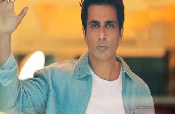‘I am happy like a common man’: Sonu Sood on the rumours of him joining politics