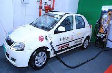 First public electric vehicle charging station inaugurated in Mumbai by Aaditya Thackeray