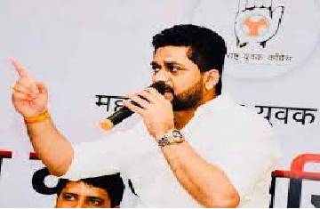 Mumbai Youth Congress Working President Suraj Singh Thakur resigns after the appointment of new Youth Congress President