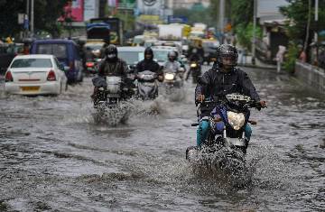 Uncertainty over Mumbai’s rain, IMD states unlikely to get heavy rain